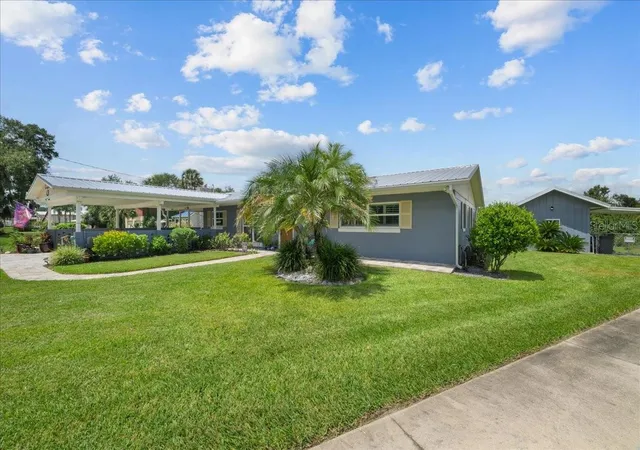 Photo 3 of Single family home for sale at 209 River Dr, East Palatka, FL 32131 | MLS# FC321061 | Listing updated on 2026-08-29