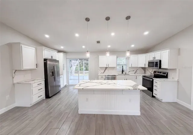 Photo 2 of Single family home for sale at 8165 Ridge Rd, Weeki Wachee, FL 34613 | MLS# O6437472 | Listing updated on 2026-09-17