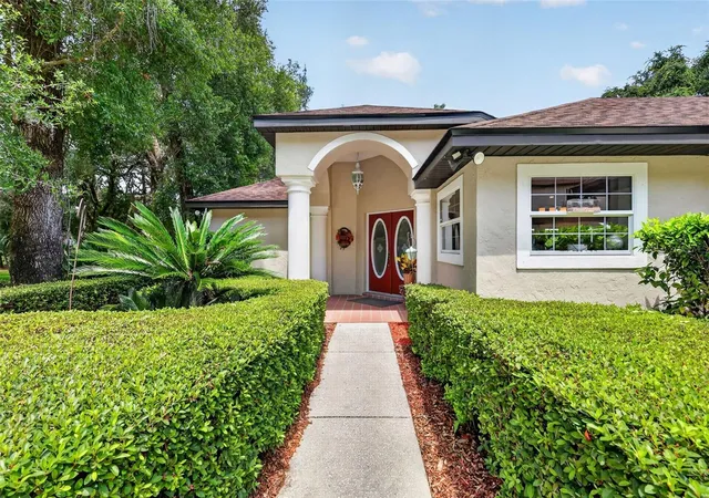 Photo 4 of Single family home for sale at 35350 County Road 439, Eustis, FL 32736 | MLS# G5117109 | Listing updated on 2026-09-04