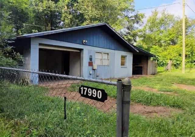 Photo 3 of Multi family home for sale at 17990 Se 51st Street, Ocklawaha, FL 32179 | MLS# TB8543524 | Listing updated on 2026-09-25