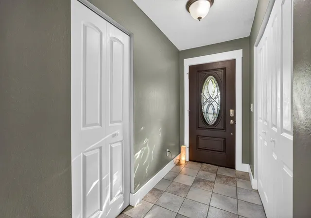 Photo 3 of Townhouse for sale at 2207 Karl St #B, Leesburg, FL 34748 | MLS# O6437475 | Listing updated on 2026-09-27