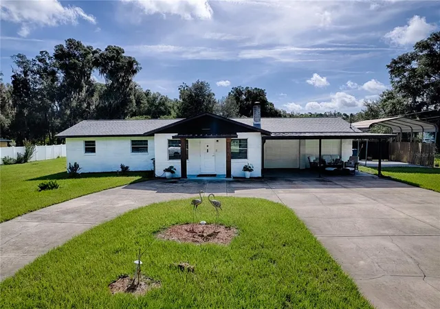 Photo 1 of Single family home for sale at 1701 N Stone St, Deland, FL 32720 | MLS# V4950979 | Listing updated on 2026-10-03