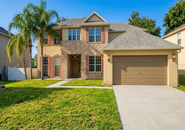 Photo 1 of Single family home for sale at 219 Hunt St, Clermont, FL 34711 | MLS# O6437481 | Listing updated on 2026-09-05