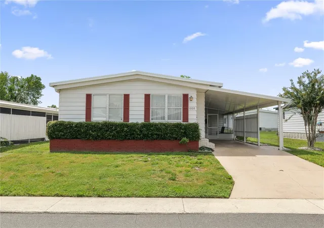 Photo 1 of Manufactured home for sale at 1008 Elizabeth Ln, Lakeland, FL 33809 | MLS# L4964658 | Listing updated on 2026-10-19
