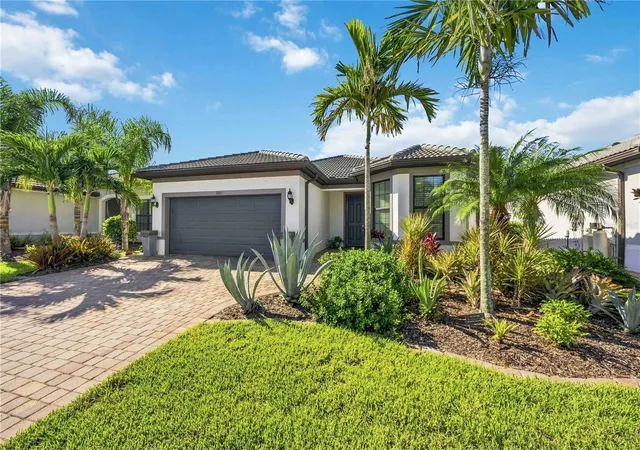 Photo 2 of Single family home for sale at 13115 Borrego St, Venice, FL 34293 | MLS# N6145532 | Listing updated on 2026-09-01
