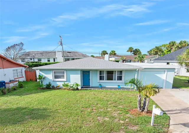 Single family home for sale at 22 Plaza Dr, ORMOND BEACH, FL 32176 | MLS# V4950982