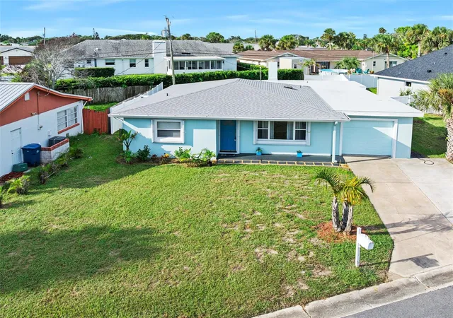 Photo 4 of Single family home for sale at 22 Plaza Dr, Ormond Beach, FL 32176 | MLS# V4950982 | Listing updated on 2026-09-19