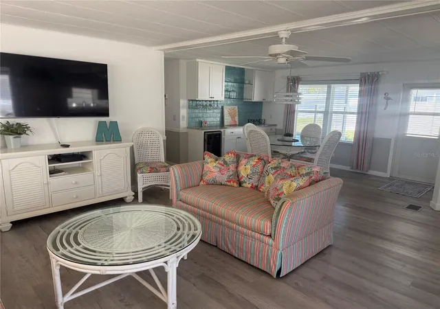 Photo 3 of Manufactured home for sale at 5710 Orange Blossom Rd, Venice, FL 34293 | MLS# N6145535 | Listing updated on 2026-08-29