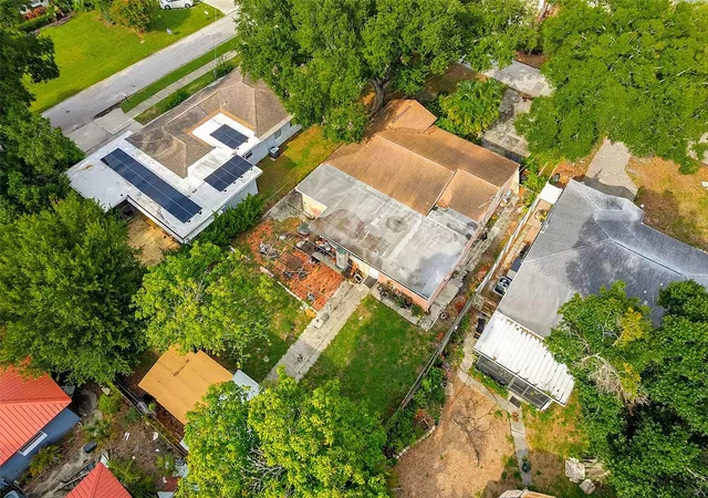 Photo 3 of Sale Pending at 612 N Woodlynne Ave, Tampa, FL 33609 | MLS# V4950984 | Listing updated on 2026-09-28