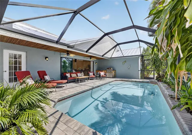 Photo 3 of Single family home for sale at 918 Shagos Dr, Apollo Beach, FL 33572 | MLS# TB8543555 | Listing updated on 2026-09-13