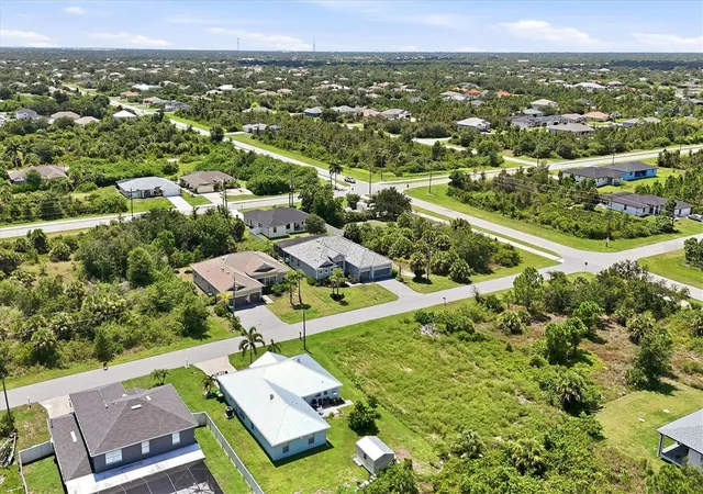 Photo 4 of Single family home for sale at 14291 Barbarossa Ln, Port Charlotte, FL 33981 | MLS# D6148605 | Listing updated on 2026-09-13