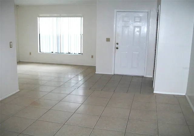Photo 5 of Single family home for sale at 15071 Sw 38Th Ave, Ocala, FL 34473 | MLS# OM731319 | Listing updated on 2026-08-31