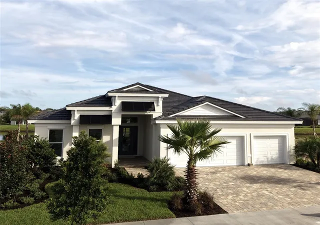 Single family home for sale at 1561 Lake Bank Ln, DELAND, FL 32724 | MLS# FC321069