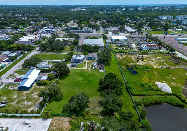 Photo 3 of Single family home for sale at 7621 75th Avenue N, Pinellas Park, FL 33781 | MLS# TB8543577 | Listing updated on 2026-09-30