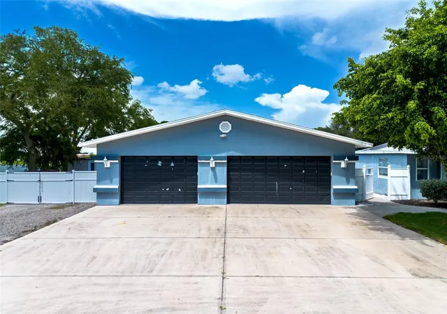 Photo 4 of Single family home for sale at 7621 75th Avenue N, Pinellas Park, FL 33781 | MLS# TB8543577 | Listing updated on 2026-09-30