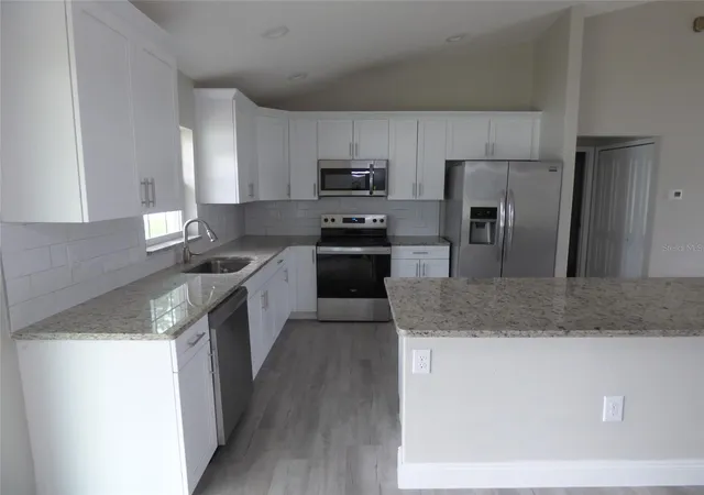 Photo 5 of Single family home for sale at 16872 Sw 39Th Cir, Ocala, FL 34473 | MLS# O6437517 | Listing updated on 2026-08-30