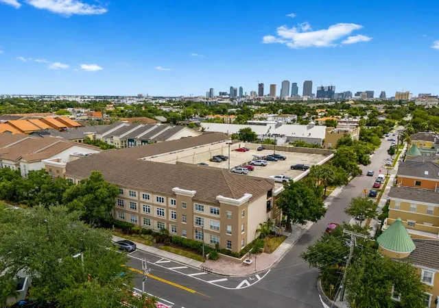 Photo 2 of Condo for sale at 520 S Armenia Ave #1229E, Tampa, FL 33609 | MLS# V4950989 | Listing updated on 2026-09-02