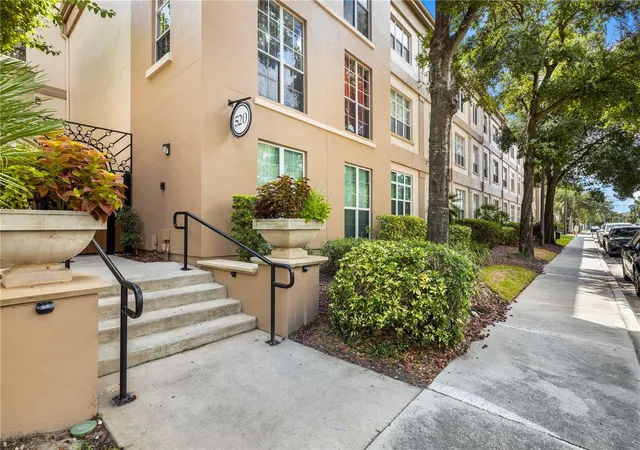 Photo 3 of Condo for sale at 520 S Armenia Ave #1229E, Tampa, FL 33609 | MLS# V4950989 | Listing updated on 2026-10-05