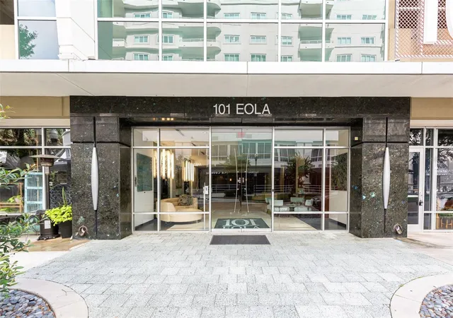Photo 1 of Condo for sale at 101 S Eola Dr #1016, Orlando, FL 32801 | MLS# G5117123 | Listing updated on 2026-08-29