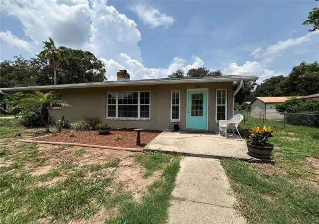 Single family home for sale at 13381 Se 106Th Ct, OCKLAWAHA, FL 32179 | MLS# G5117124