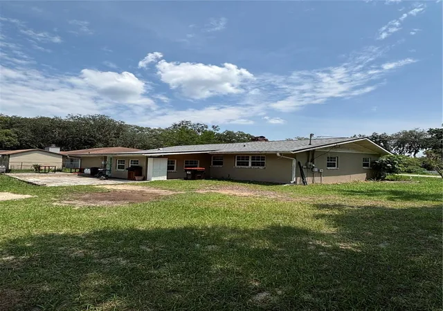 Photo 2 of Single family home for sale at 13381 Se 106Th Ct, Ocklawaha, FL 32179 | MLS# G5117124 | Listing updated on 2026-10-02