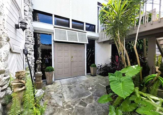 Photo 4 of Condo for sale at 1778 Samurai Point #Q4, Lutz, FL 33558 | MLS# W7889030 | Listing updated on 2026-10-04