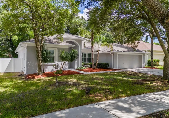 Photo 2 of Single family home for sale at 220 Taylor Bay Ln, Brandon, FL 33510 | MLS# TB8543588 | Listing updated on 2026-09-20