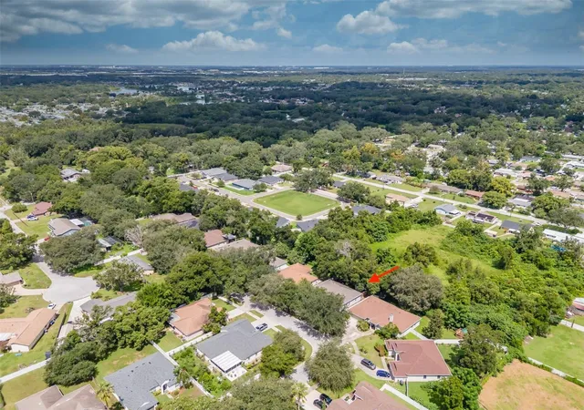Photo 57 of Single family home for sale at 220 Taylor Bay Ln, Brandon, FL 33510 | MLS# TB8543588 | Listing updated on 2026-08-30