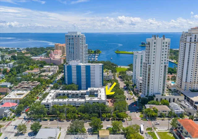 Photo 3 of Condo for sale at 105 4th Avenue NE #529, Saint Petersburg, FL 33701 | MLS# TB8543590 | Listing updated on 2026-09-06