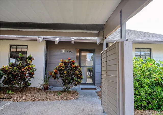 Photo 2 of Single family home for sale at 321 Windrush Loop, Tarpon Springs, FL 34689 | MLS# TB8543592 | Listing updated on 2026-08-29