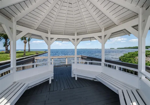 Photo 31 of Single family home for sale at 321 Windrush Loop, Tarpon Springs, FL 34689 | MLS# TB8543592 | Listing updated on 2026-08-29