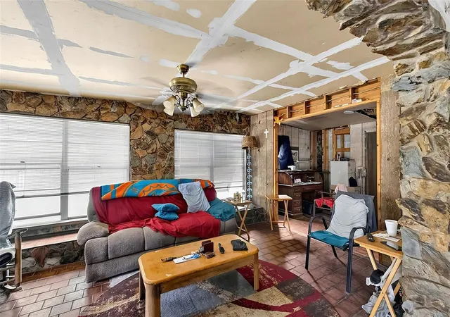 Photo 3 of Single family home for sale at 28070 Sunset Dr, Punta Gorda, FL 33955 | MLS# V4950992 | Listing updated on 2026-09-24