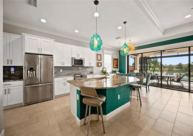 Photo 4 of Single family home for sale at 23709 Waverly Cir, Venice, FL 34293 | MLS# D6148607 | Listing updated on 2026-09-16