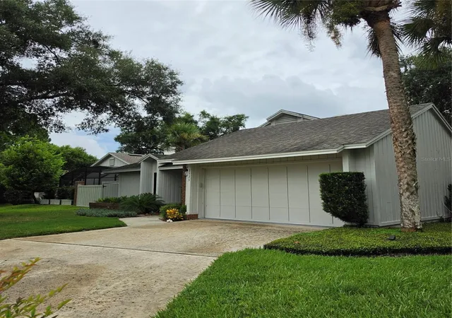 Photo 3 of Sale Pending at 2525 Thicket Ridge Ct, Longwood, FL 32779 | MLS# O6437533 | Listing updated on 2026-09-11