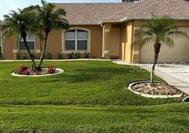 Photo 1 of Single family home for sale at 317 Chelmsford Ct, Kissimmee, FL 34758 | MLS# S5156548 | Listing updated on 2026-08-29
