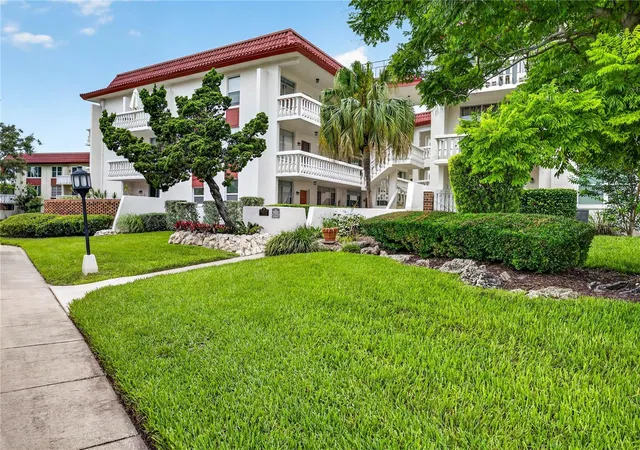 2nd image of 2623 Seville Blvd #207, Clearwater, FL 33764 | MLS# TB8543612