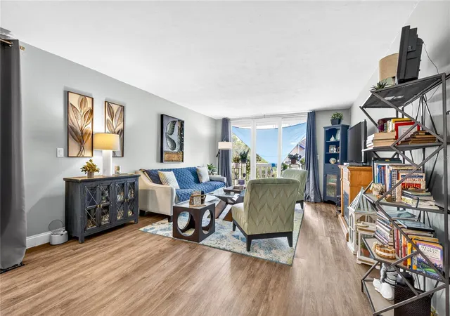 4th image of 2623 Seville Blvd, Clearwater, FL 33764
