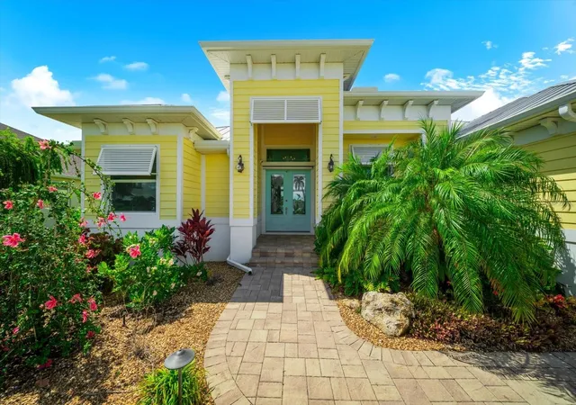 Photo 3 of Single family home for sale at 15388 Alsask Cir, Port Charlotte, FL 33981 | MLS# D6148608 | Listing updated on 2026-09-17
