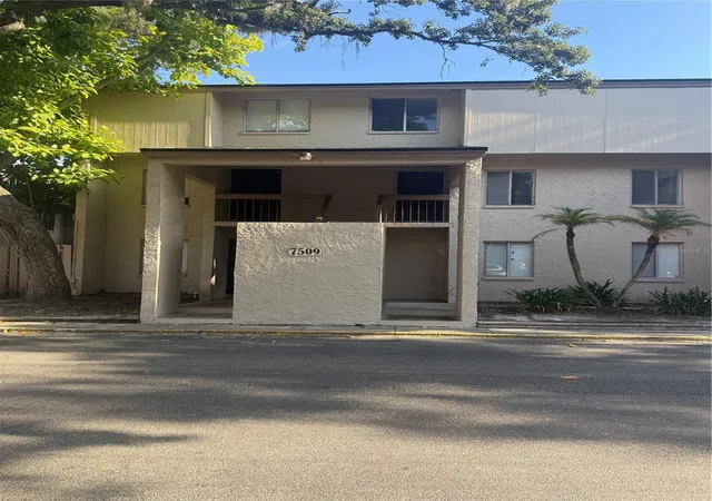 Condo for sale at 7509 Pitch Pine Cir #121, TAMPA, FL 33617 | MLS# TB8543626