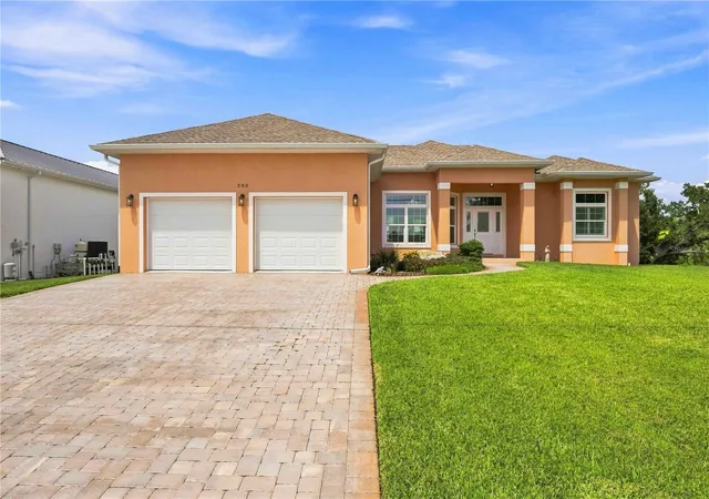 Photo 1 of Single family home for sale at 200 Montana Ave, Nokomis, FL 34275 | MLS# N6145538 | Listing updated on 2026-09-05