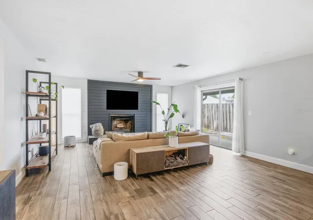 Photo 3 of Single family home for sale at 12620 115th St, Largo, FL 33778 | MLS# TB8543635 | Listing updated on 2026-10-01