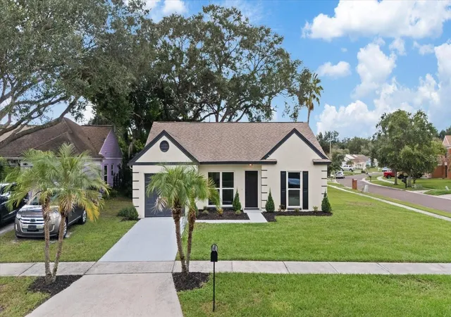 Photo 4 of Single family home for sale at 1634 Crossridge Dr, Brandon, FL 33510 | MLS# TB8543641 | Listing updated on 2026-09-05