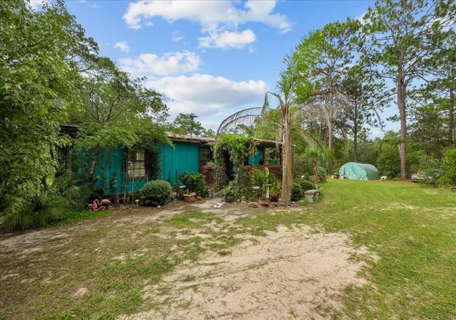 Photo 3 of Manufactured home for sale at 112 Birchdale Trl, Hawthorne, FL 32640 | MLS# FC321074 | Listing updated on 2026-10-23