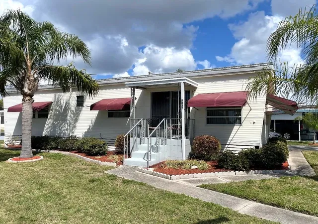 Photo 2 of Sale Pending at 5037 9th St W, Bradenton, FL 34207 | MLS# A4704433 | Listing updated on 2026-09-05