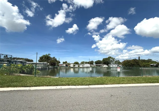Photo 23 of Sale Pending at 5037 9th St W, Bradenton, FL 34207 | MLS# A4704433 | Listing updated on 2026-09-05