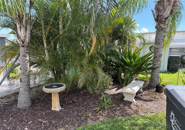 Photo 3 of Sale Pending at 5037 9Th St W, Bradenton, FL 34207 | MLS# A4704433 | Listing updated on 2026-09-05