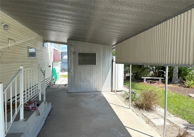 Photo 4 of Sale Pending at 5037 9Th St W, Bradenton, FL 34207 | MLS# A4704433 | Listing updated on 2026-09-05