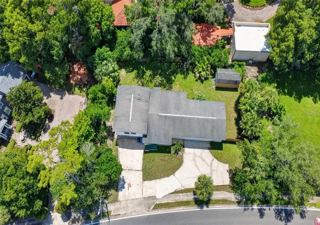 Photo 2 of Single family home for sale at 1220 Howell Branch Rd, Winter Park, FL 32789 | MLS# O6437591 | Listing updated on 2026-09-18