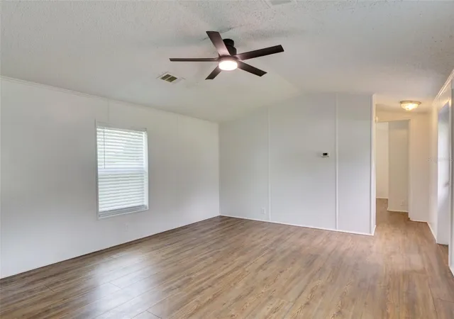 Photo 4 of Manufactured home for sale at 26007 Heckman Dr, Brooksville, FL 34601 | MLS# G5117153 | Listing updated on 2026-08-31