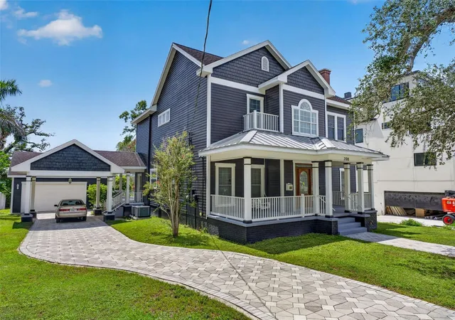 Single family home for sale at 208 W Ross Ave, TAMPA, FL 33602 | MLS# TB8543674